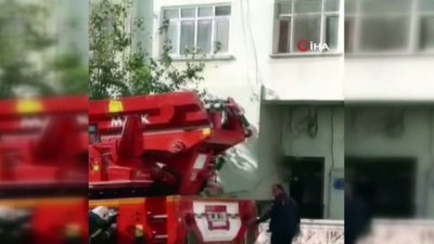 bild -  Aksaray’daki yangında alevler balkondan yükseldi Videosu