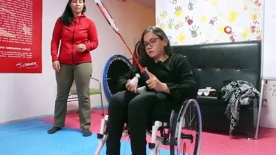 tekerlekli sandalye basketbol - Kadriye Yılmaz, engellerini sporla aştı üç farklı branşta başarılara koştu Videosu