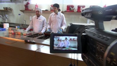 cekim ekibi - Sivas Cumhuriyet Üniversitesi'nde online eğitimde uygulamalı dersler videolarla destekleniyor Videosu