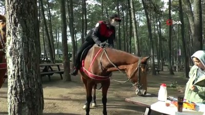 atli polis -  Ümraniye Millet Bahçesi’nde Atlı Polis Timleri korona denetimi yaptı Videosu