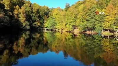 bungalov -  Kalp şeklindeki gölüyle Yedigöller Milli Parkı'ndan kartpostallık görüntüler Videosu