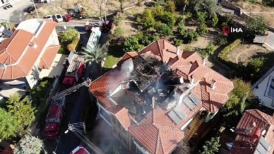  3 katlı apartmanın çatısı alev alev yandı