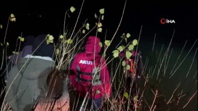 baraj golu -  Bingöl’de baraja düşen araçla birlikte sürücünün cansız bedeni bulundu Videosu