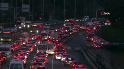   İstanbul'da trafik yoğunluğu yüzde 40'ı aştı
