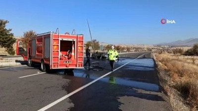  Yanan otomobilden son anda kurtarıldı