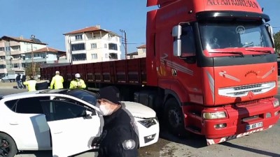 AMASYA - Suluova'da tır ile otomobil çarpıştı: 1 yaralı