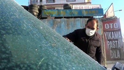 buz sarkitlari - KARS - Doğu'da soğuk hava nedeniyle dereler ile araç ve evlerin camları buz tuttu (2) Videosu