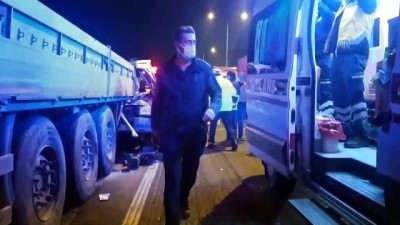 minibus soforu - AYDIN - Tırla minibüs çarpıştı: 1 ölü, 2 yaralı Videosu