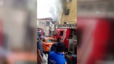 emniyet seridi - İSTANBUL - Kağıthane'de bir binada çıkan yangın söndürüldü Videosu