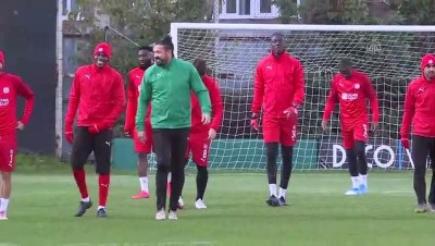 İSTANBUL - Sivasspor, Karabağ maçı hazırlıklarını tamamladı