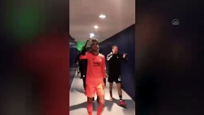 kirmizi kart - İSTANBUL - Derbi maçın ardından - Beşiktaşlı oyuncuların sevinç gösterisi Videosu