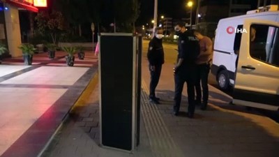  2 metrelik şüpheli müzik aleti kutusu polisi alarma geçirdi
