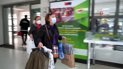 yardim kampanyasi -  Yardım kolisinden ağlatan not: “Hepsi yıkandı, siz orada uğraşmayın diye” Videosu