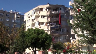hasarli bina -  İzmir’de her şeyi özetleyen görüntüler Videosu