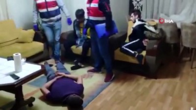 hamile kadin -  Jandarmanın 'Çelik kafes' operasyonuna 43 tutuklama Videosu