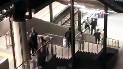 guvenlik gorevlisi -  Kadın güvenlik görevlisine küfreden şahsa linç girişimi kamerada Videosu