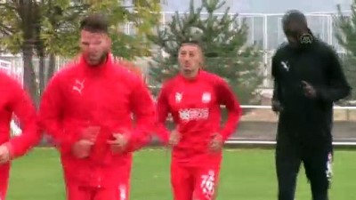 forma - Sivasspor, Galatasaray maçının hazırlıklarına başladı - SİVAS Videosu