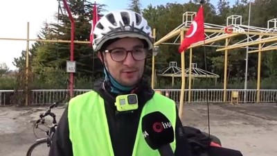 bisiklet -  Ata'ya saygı sürüşü yapan iki bisikletli, Anıtkabir'e kadar pedal çeviriyor Videosu