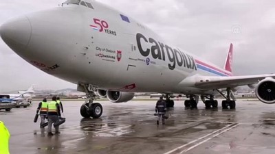 kargo ucagi - Sabiha Gökçen Havalimanı'nda Formula 1 hareketliliği devam ediyor - İSTANBUL Videosu