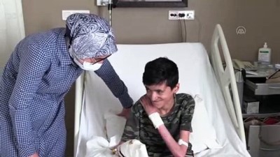 bisiklet - 'Kelebek hastası' 4 kişinin kapanan elleri ameliyatla açıldı- GAZİANTEP Videosu