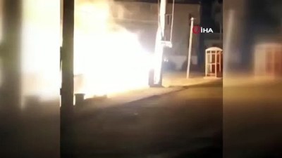 elektrik trafosu -  Siirt’te elektrik trafosu bomba gibi patladı Videosu