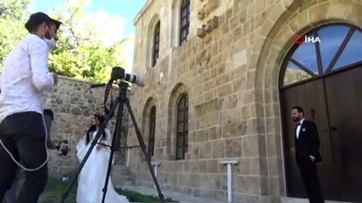 sonbahar -  Yeni evlenen çiftlerden dış mekan fotoğraf çekimine yoğun ilgi Videosu