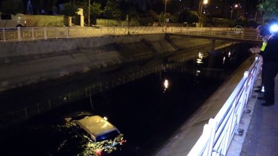kanald - Adana'da otomobil sulama kanalına düştü: 1 yaralı Videosu