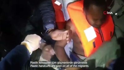  Yunanistan sahil güvenlik botlarının, Türk karasularına bıraktığı 17 göçmenin kurtarıldığı anlar kamerada