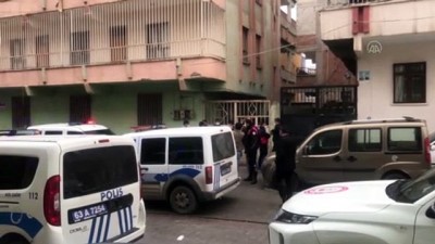 bicakli saldiri - ŞANLIURFA - Kavgaya müdahale eden 2 polis bıçakla yaralandı Videosu