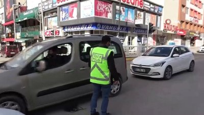  Van’da sokaklar boş kaldı
