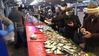 halk pazari -  Bolu’da, 15 liradan satılan hamsi kuyruk oluşturdu Videosu
