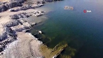 aktuel -  Sular çekildi, eski köy gün yüzüne çıktı Videosu