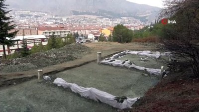 mezar tasi -  Amasya’da Venk Ayazması kazısında 'rahip mezarı' bulundu Videosu