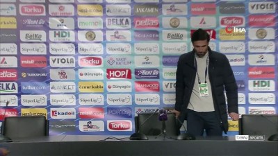 Ömer Erdoğan: ”10 kişi kalmamıza rağmen maçı çevirmeye çalıştık ama başaramadık”