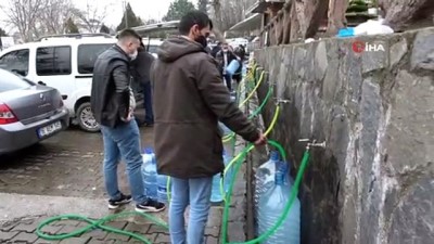 kizik -  Kısıtlama öncesi ucuz su kuyruğu Videosu