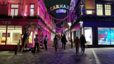 alkollu icecek - LONDRA - Mağazalar, restoran, bar ve kafeler yeniden açıldı Videosu