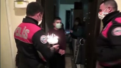  Polis ekiplerinden 14 yaşındaki çocuğa doğum günü sürprizi
