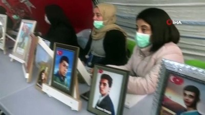  - HDP önündeki aileler, soğuk havaya rağmen kararlılıkla eylemlerini sürdürüyor