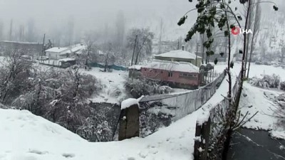  - Şırnak'ta kar nedeni ile 18 köy yolu ulaşıma kapandı