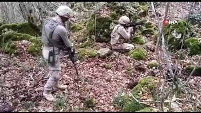 mermi -  Amanoslar'da PKK'ya ait sığınak bulundu...Mermilerle 'ohh ohh' yazdılar Videosu