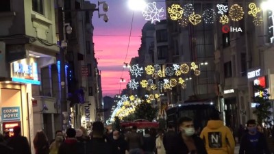 gokyuzu -  İstiklal Caddesi’nde gün batımı hayran bıraktı Videosu