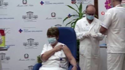 saglik calisani -  - İtalya'da ilk Covid-19 aşıları yapıldı Videosu