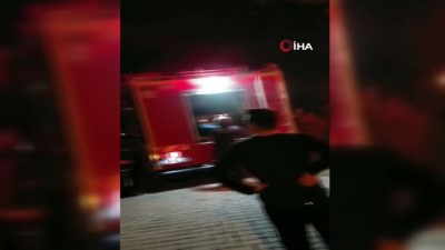 karya -  Sakarya’da iki katlı ahşap evin çatı katı alev alev yandı Videosu