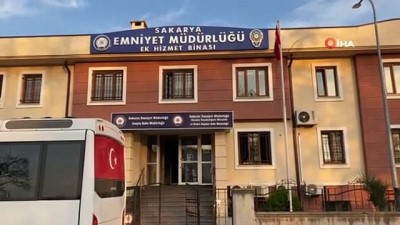 minibus soforu -  TEM’de yakalanan 23 göçmen sağlık kontrolüne çıkarıldı Videosu