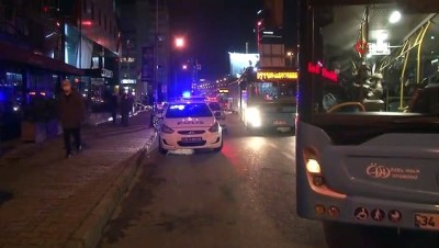 saglik ekipleri -  Mecidiyeköy’de zincirleme kaza: 2 yaralı Videosu