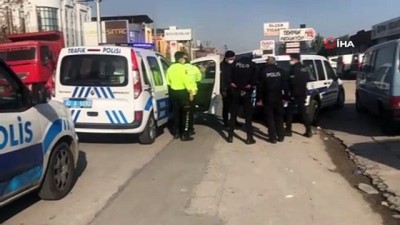 ehliyetsiz surucu -  - Çarptığı kadının ölümüne neden ehliyetsiz sürücüyü vatandaşın takibi yakalattı Videosu