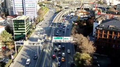 ust gecit -  80 saatlik sokağa çıkma kısıtlaması öncesi trafik durma noktasına geldi Videosu