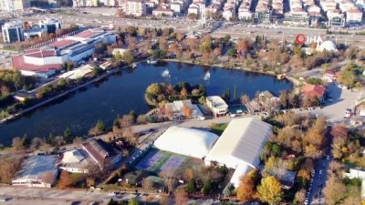 aktuel -  Korona virüsün stresini şehrin göbeğindeki gölette atıyorlar Videosu