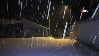 kar yagisi -  Ağrı’da gece yarısı yağan kar etrafı beyaza bürüdü Videosu