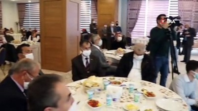 imza toreni -  Belediye işçilerine yüzde 40 zam Videosu
